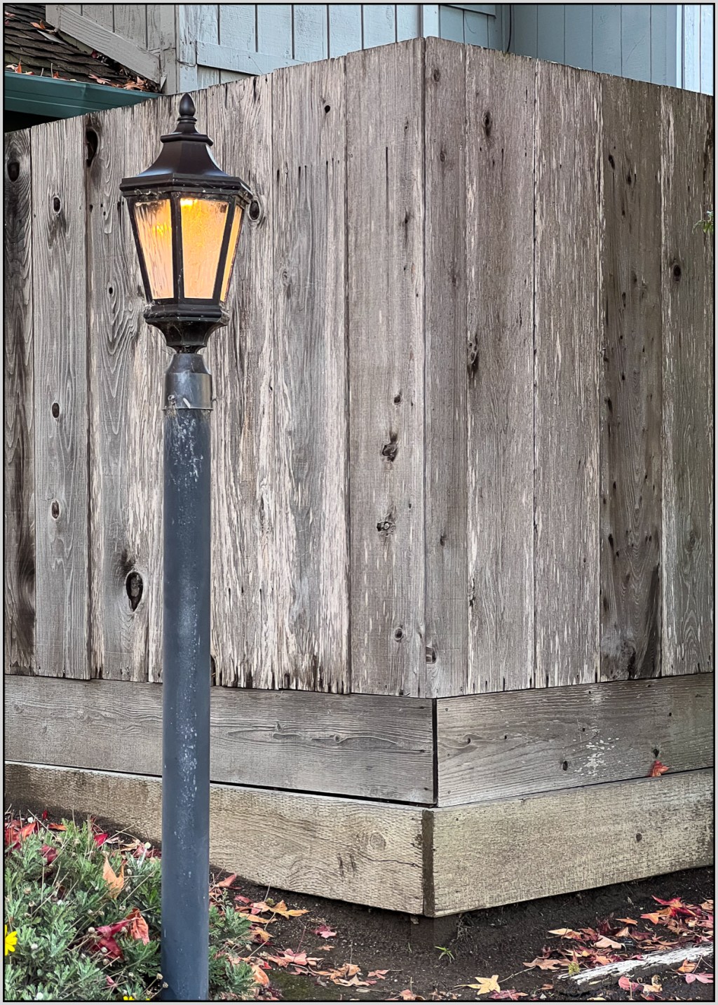 A lamp on a&nbsp;corner