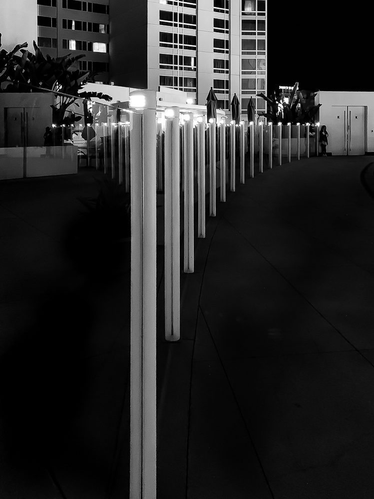 Monochrome Mondays: Waiting beyond the&nbsp;lights