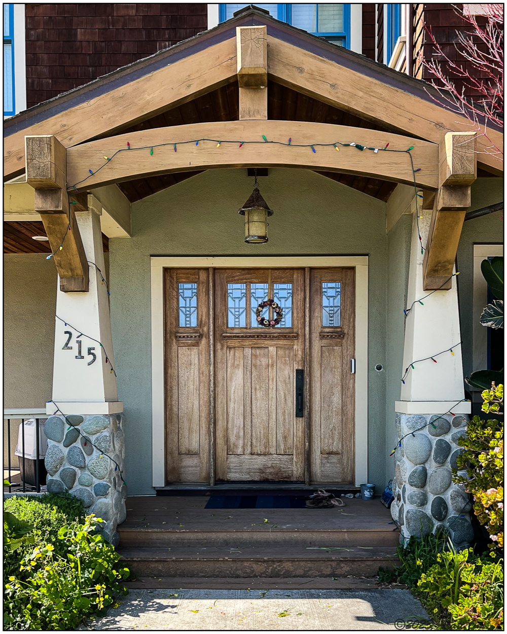 Thursday doors: at&nbsp;215