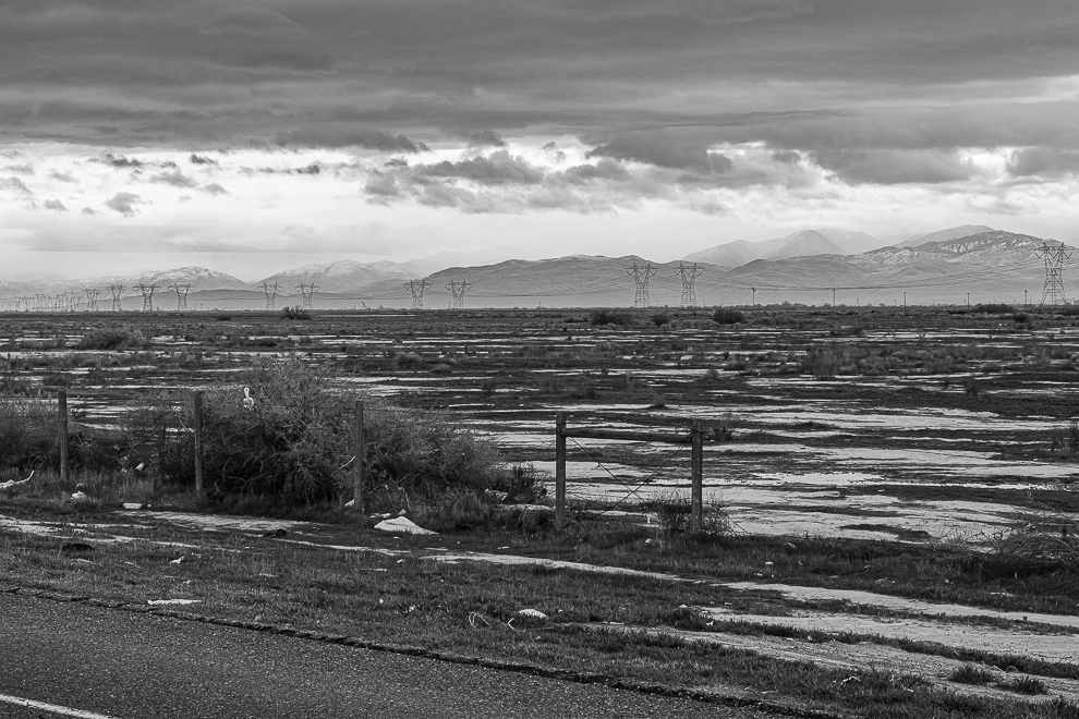 MM-Lost Hills CA - I5 bw-3374