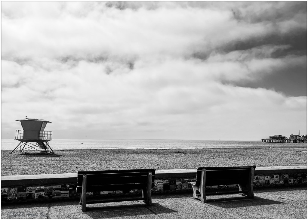 Monochrome Mondays: Come and sit for a&nbsp;while