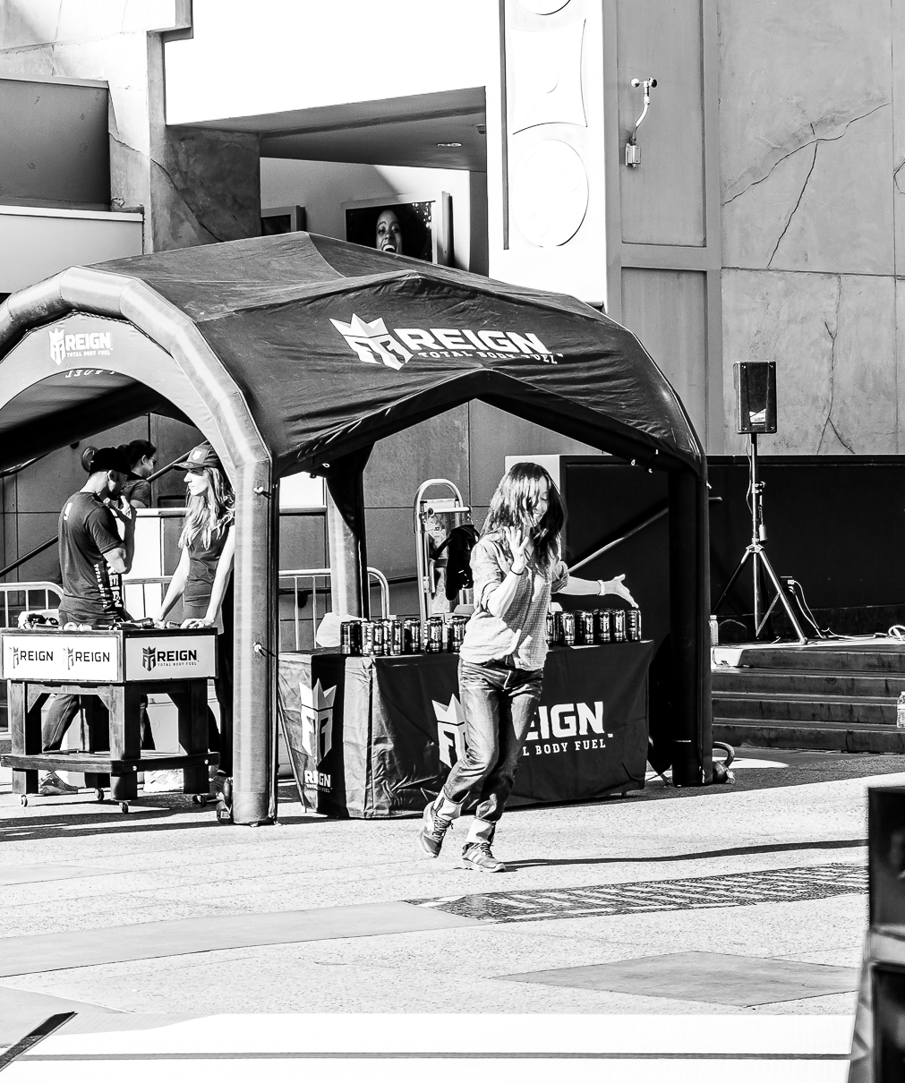 MM-Glee - dancer Hollywood-Highland-5537-2