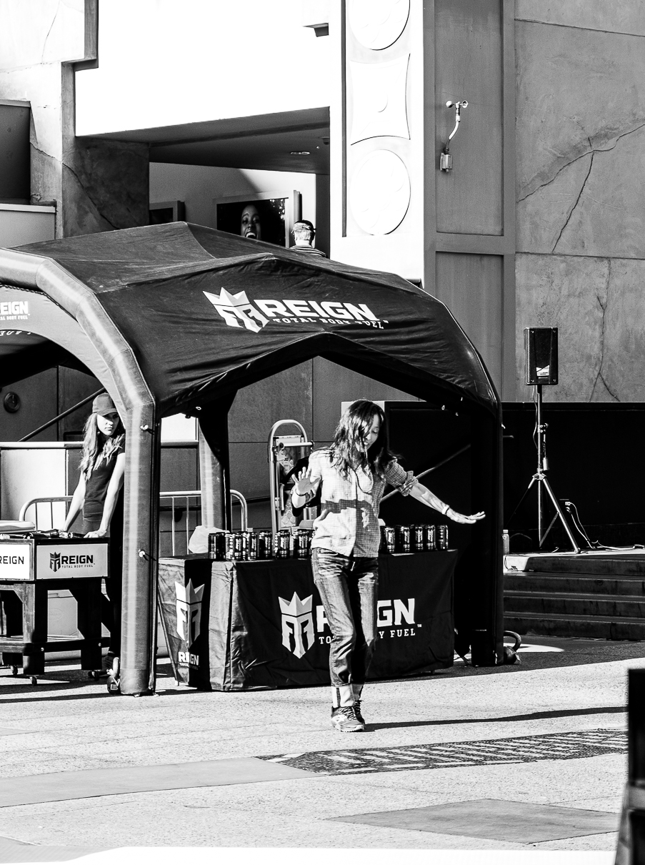 MM-Glee - dancer Hollywood-Highland-5536-2