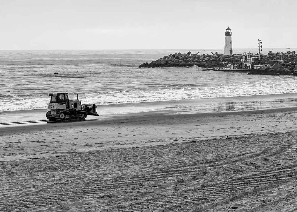Beach and harbor maintenance – Santa Cruz, California –&nbsp;2024