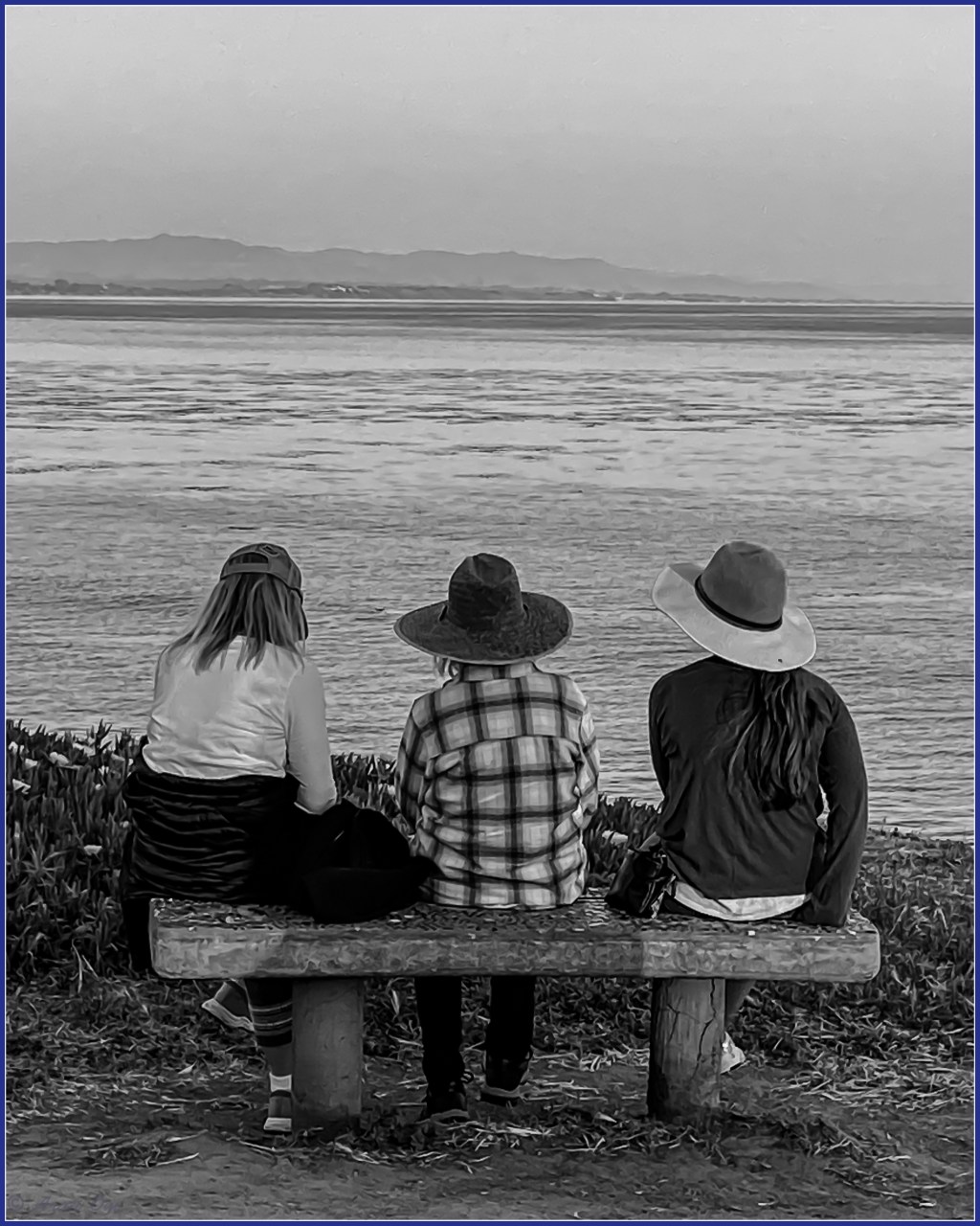 Monochrome Mondays: Hanging&nbsp;out