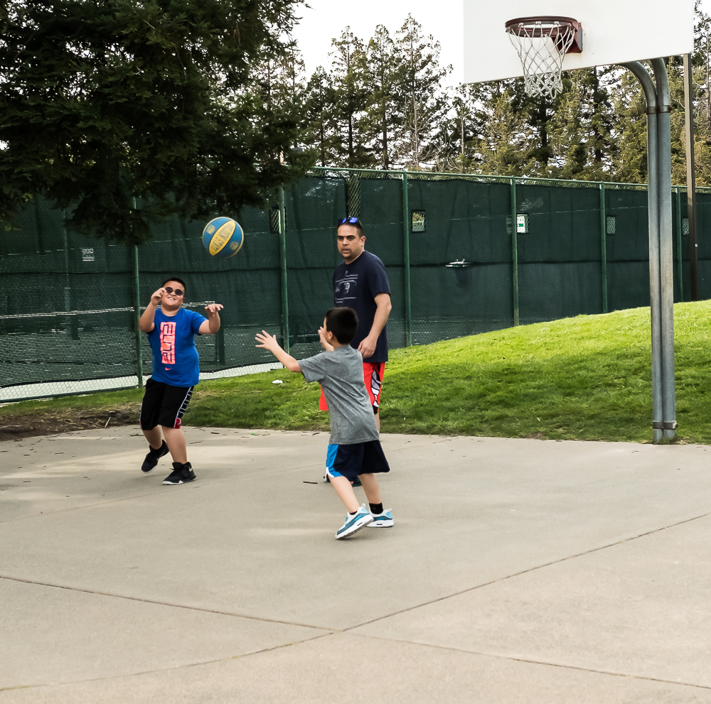 Sunday basketball game-4100