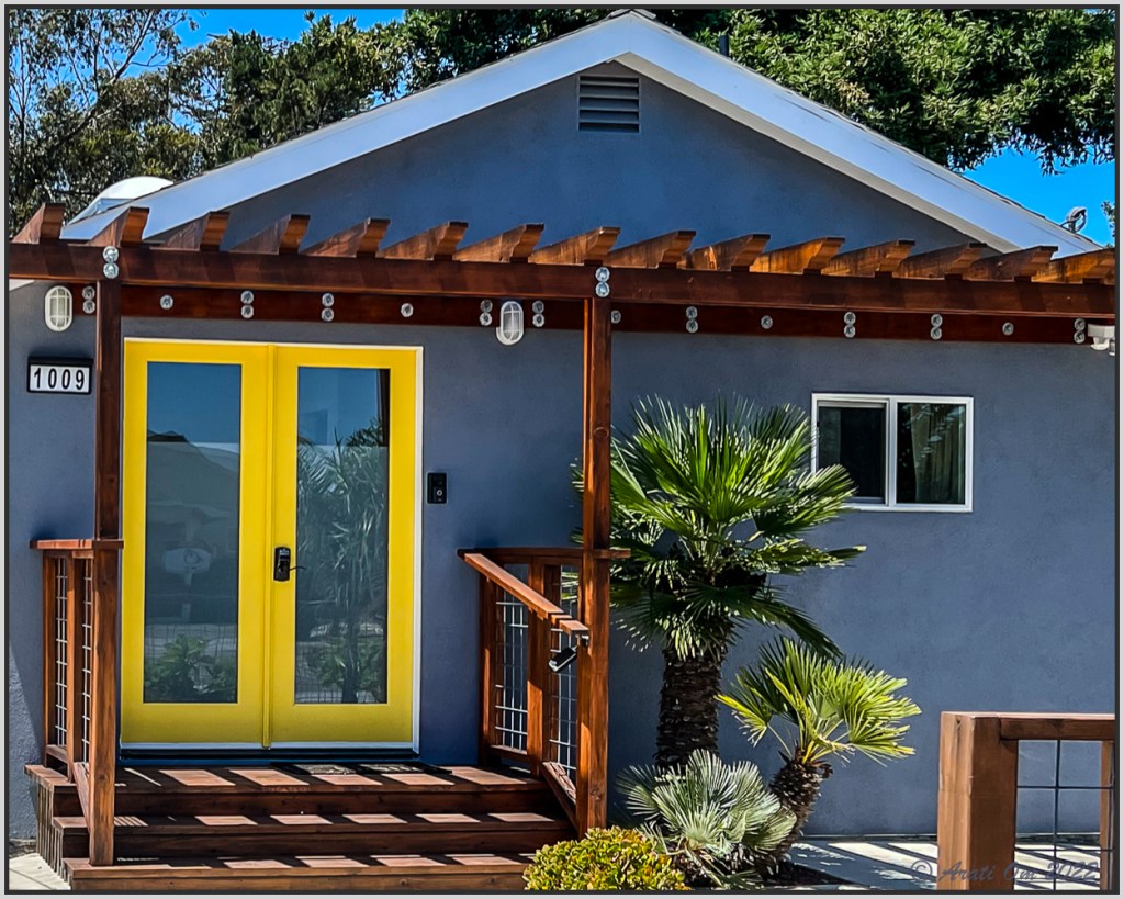 Thursday Doors: Another yellow&nbsp;door
