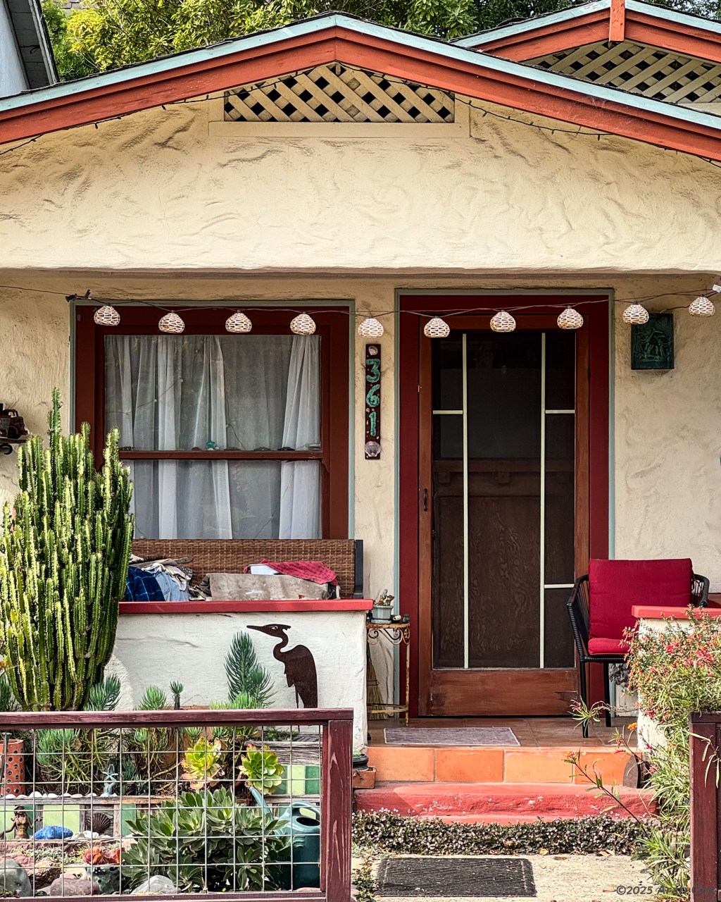 Thursday Doors: Heron @&nbsp;361