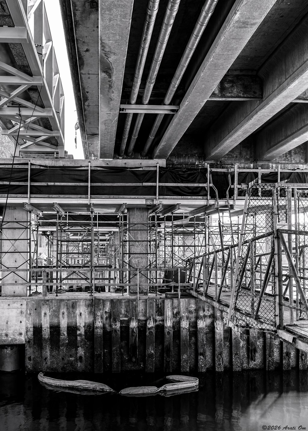 Monochrome Mondays: Murray Street bridge&nbsp;reconstruction