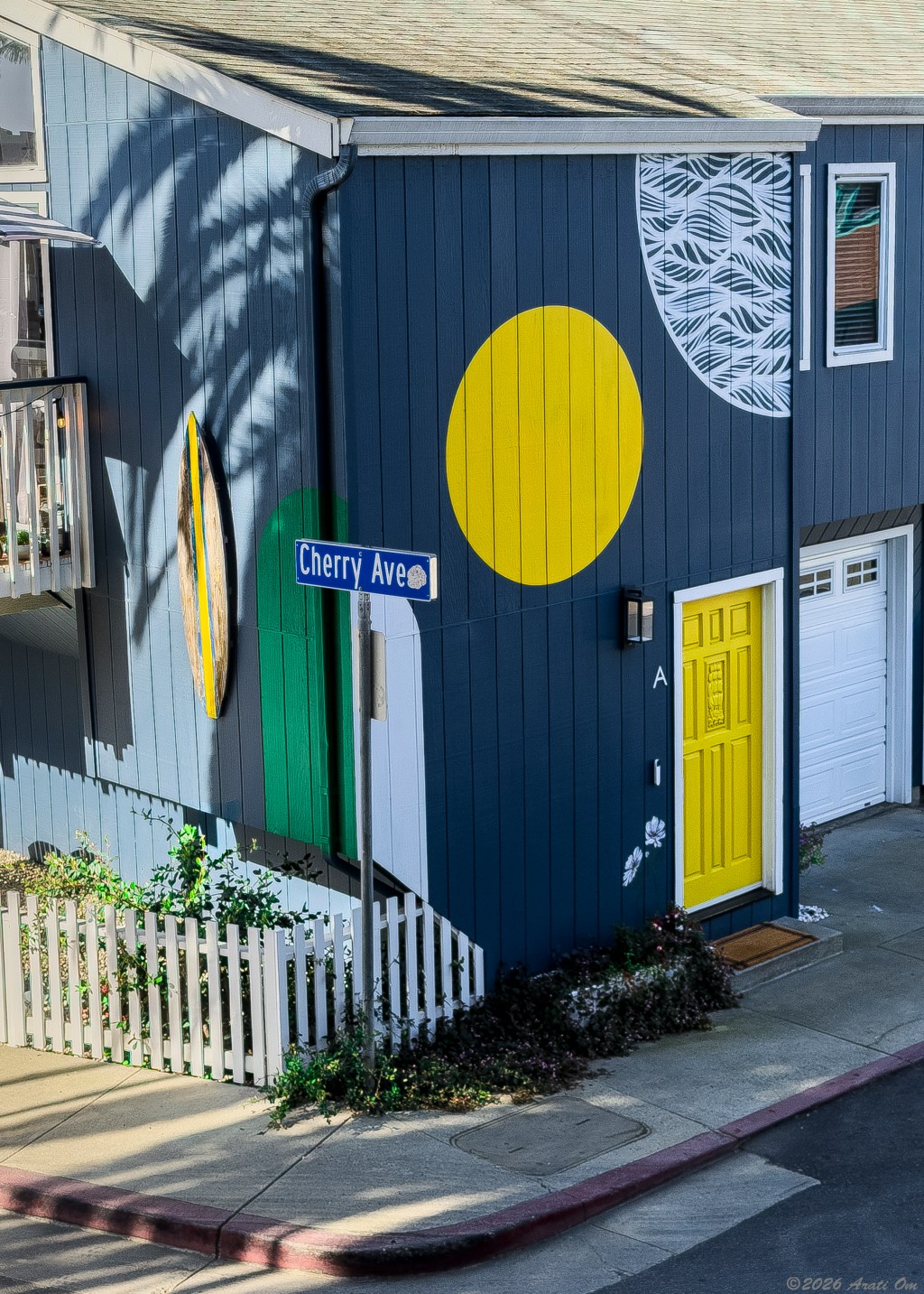Thursday Doors… and so much more on Cherry&nbsp;Ave.