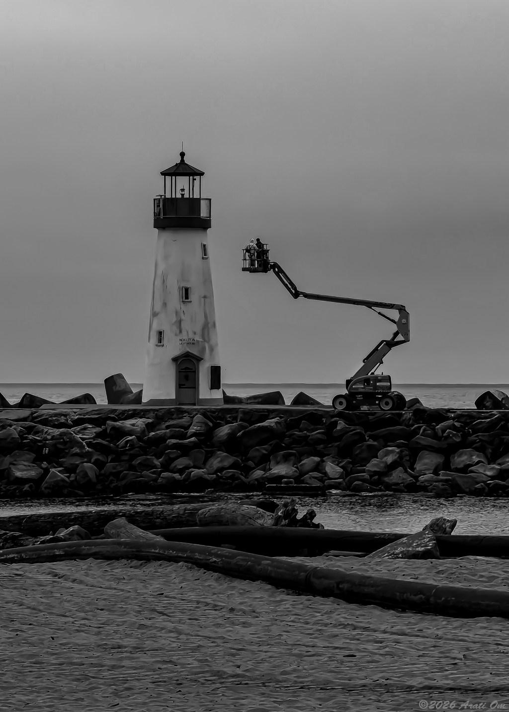 Monochrome Mondays: Lighthouse&nbsp;maintenance